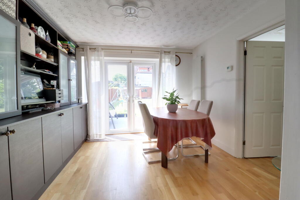 House in London - View 3