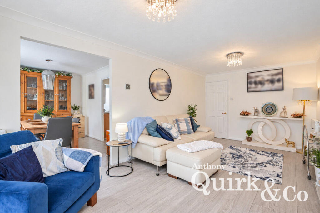 House in Southend-on-Sea - View 4