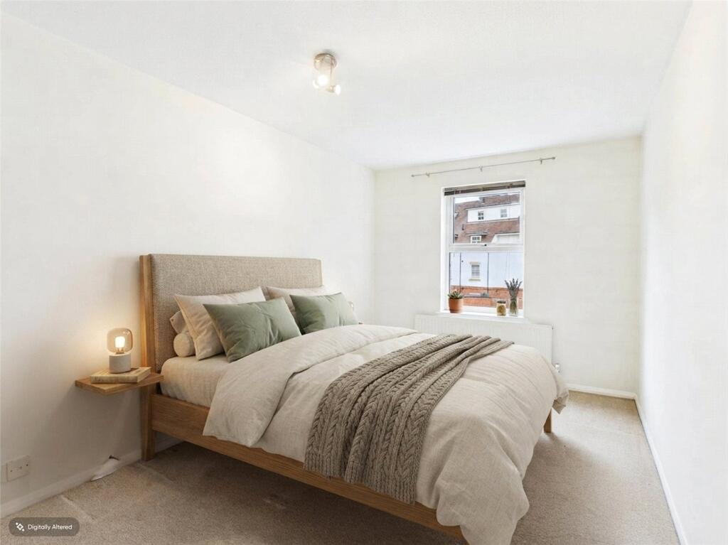 Apartment in Chelmsford - View 5