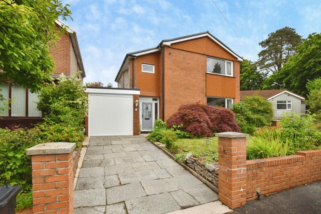 Main image of property: Gelli Aur, Neath, Neath Port Talbot, SA10