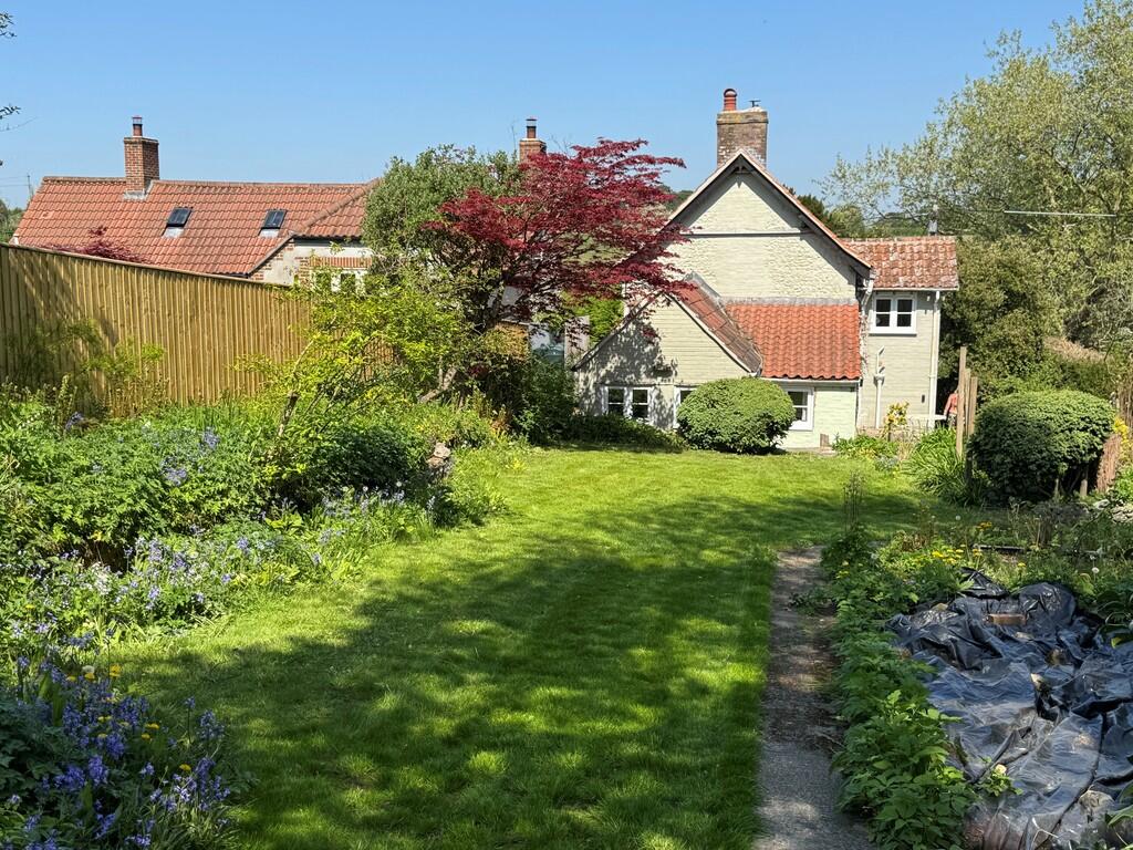 Additional image 19 of Temple, Corsley