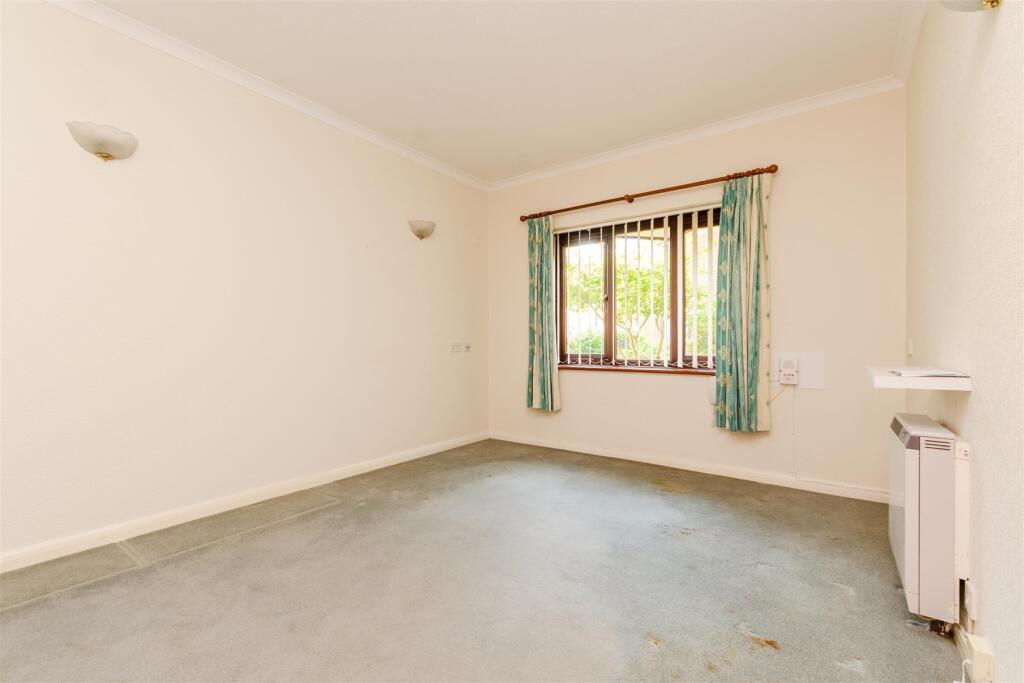 Apartment in Rochester, Kent
