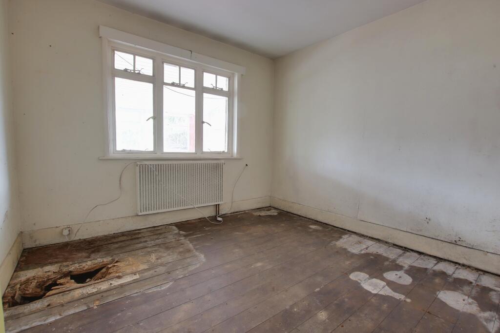 House in Fareham, Stubbington - More