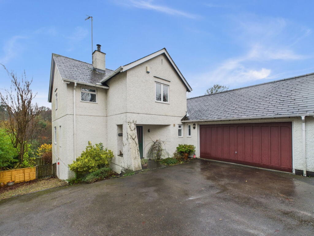 Main image of property: 4 Woodland Vale, Lakeside, LA12 8DR