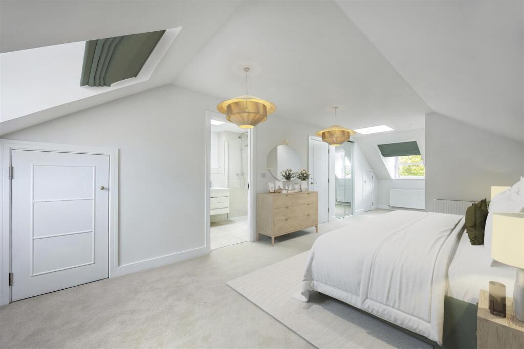 House in Gloucester - View 5