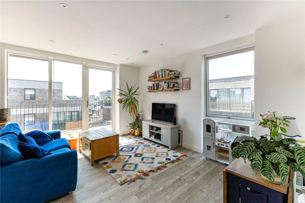 Ardisia Mews, London, E7 photo 2