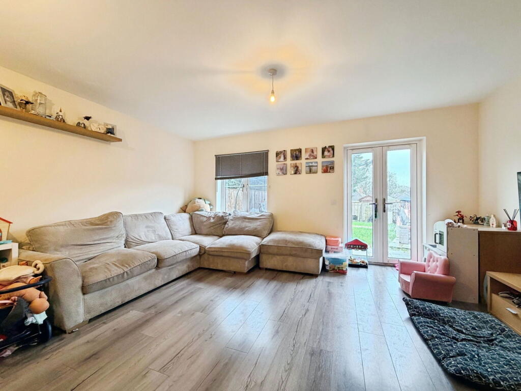 Calmore, Southampton, SO40 2TB photo 2