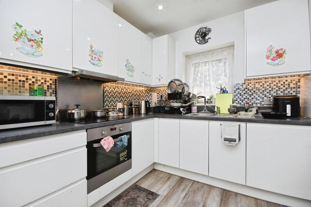 House in Romford - View 5