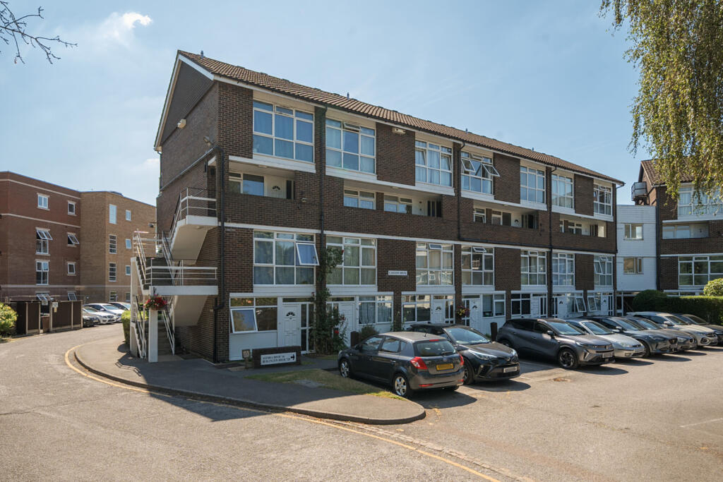 Main image of property: Goral Mead, Rickmansworth, Hertfordshire