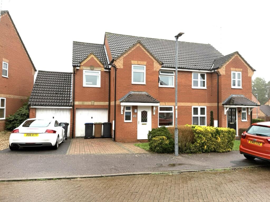 Main image of property: Rhodes Close, Daventry, Northamptonshire, NN11