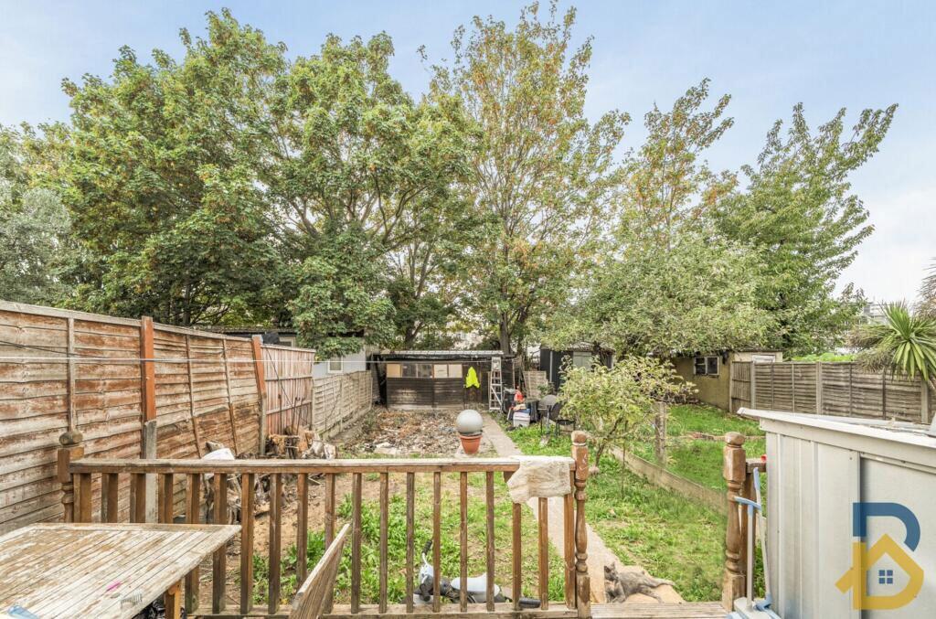 House in Romford - View 4