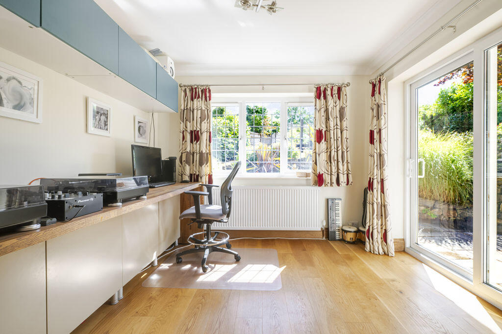 House in Wealden, Crowborough - View 4