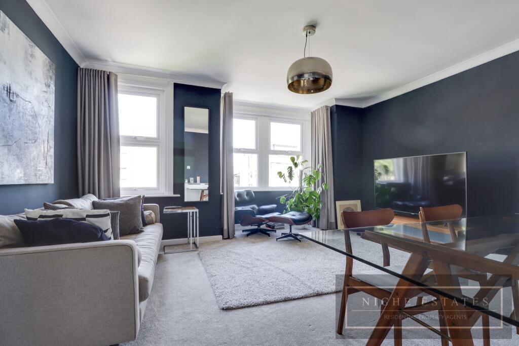 Apartment in London - View 3