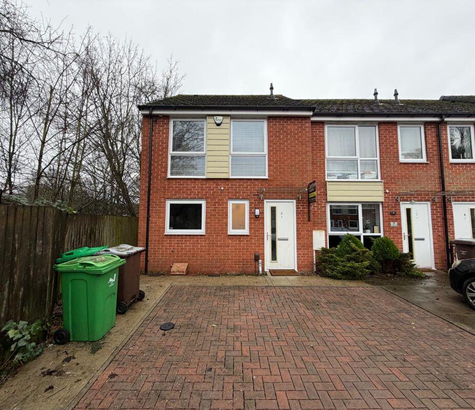 Main image of property: 6 Kendale Grove, Nottingham, NG3 3BA
