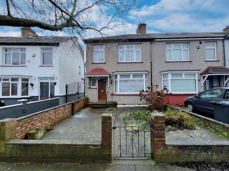 Main image of property: Kings Avenue, Greenford