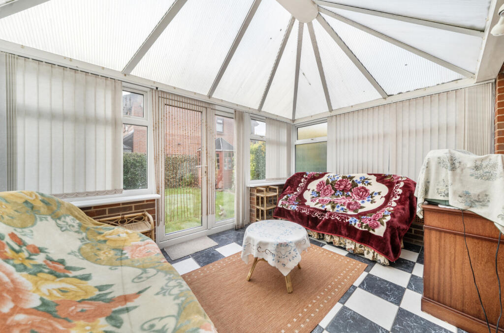 House in London - View 5