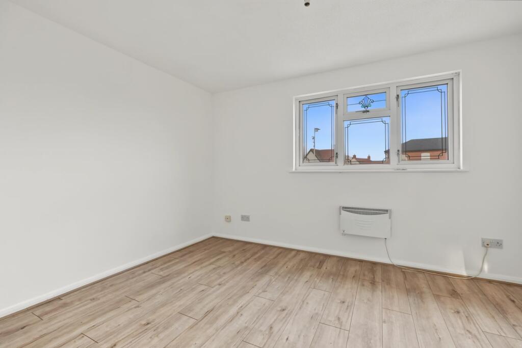 House in Chelmsford - More