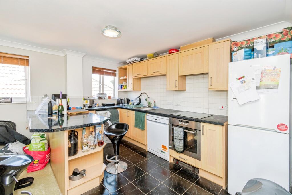 Apartment in Southampton, Western Docks, Hill - View 4