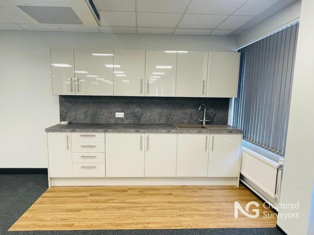 Office 4.jpg