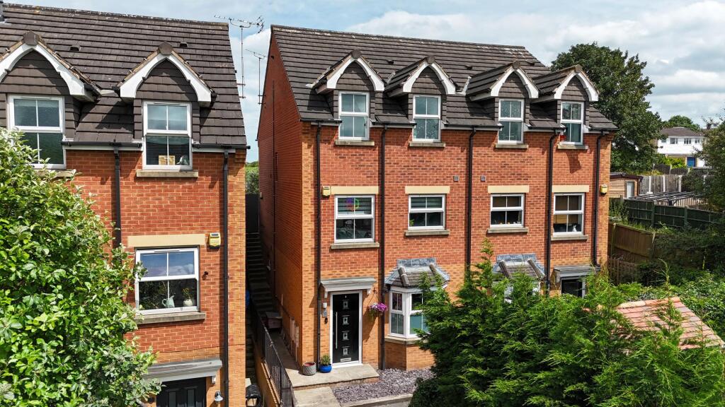 Main image of property: Farriers Way, Killamarsh, S21