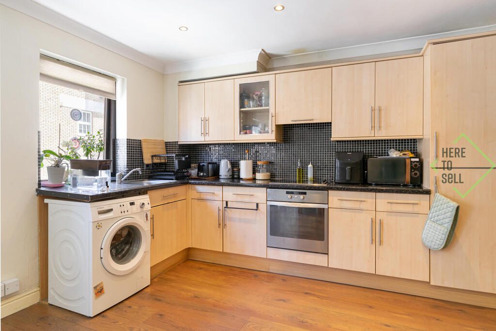 Apartment in London - View 5