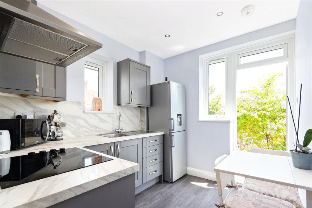 House in London - View 4