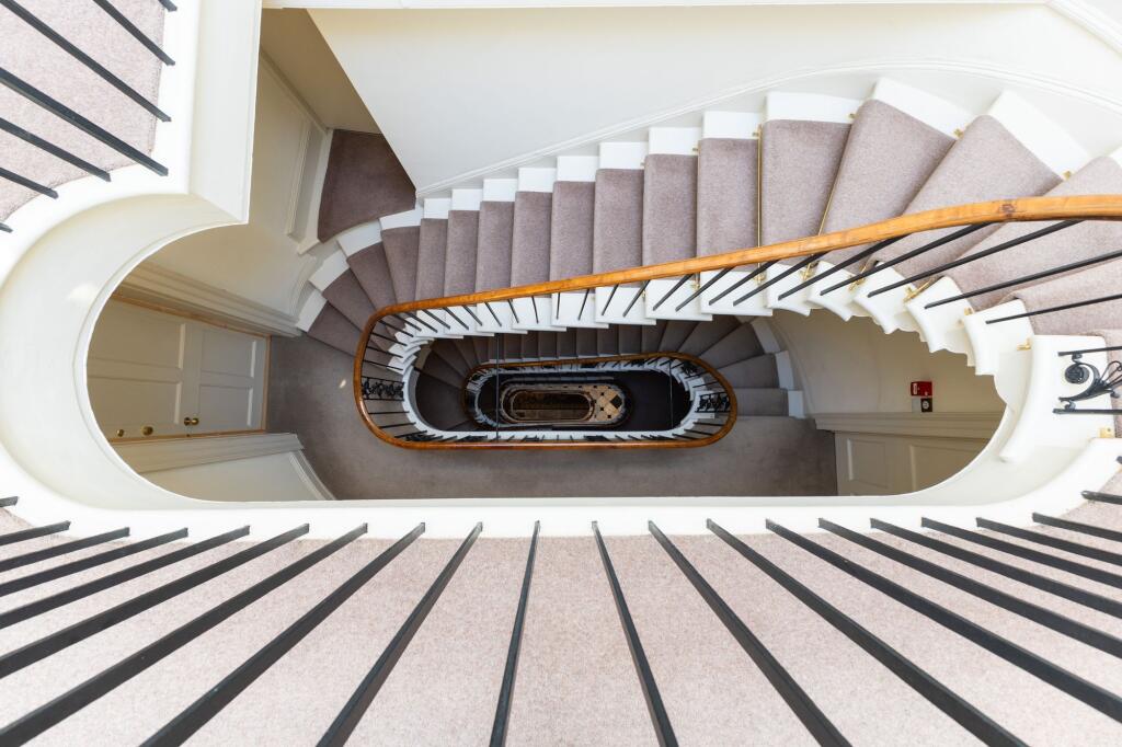 Additional image 17 of Royal Crescent, Bath, BA1