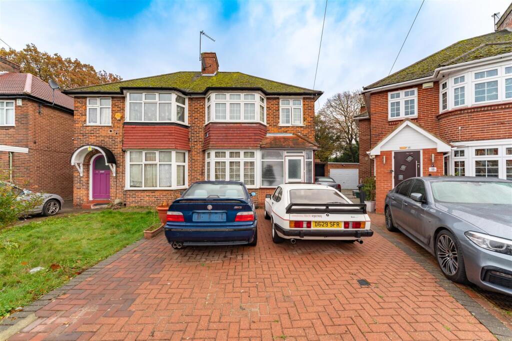 3-bed semi-detached on Avenue Crescent, Hounslow, £635,000