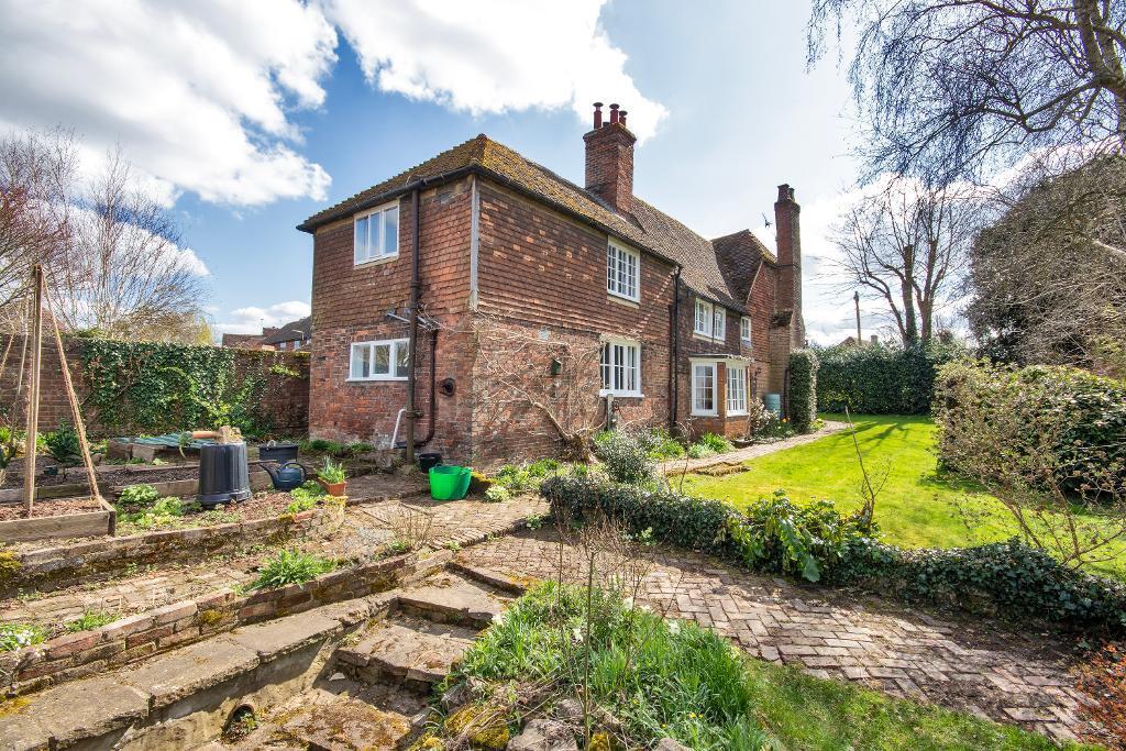 Main image of property: High Street, Marden, Kent, TN12 9DR