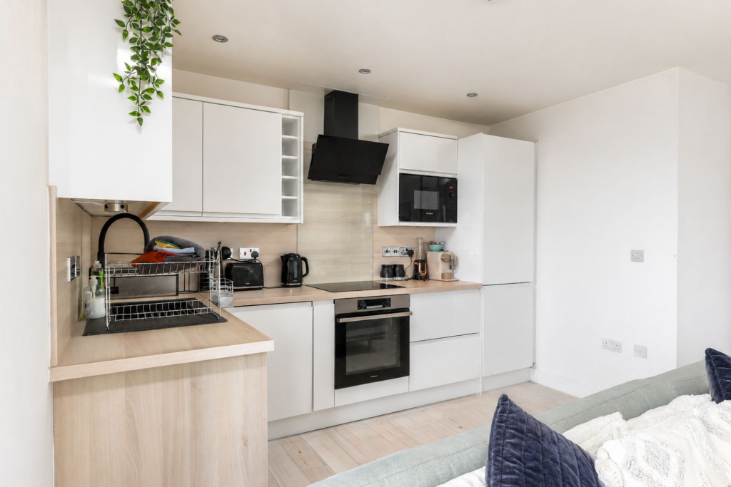 Apartment in Truro - View 5