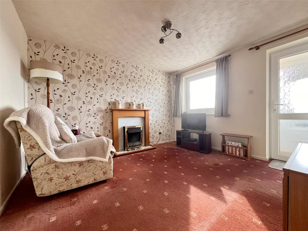 Longstone Close, Portland, Dorset, DT5 photo 4