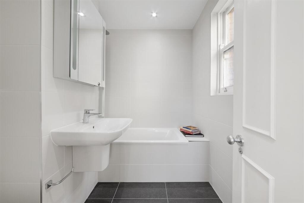 4 bedroom apartment for rent