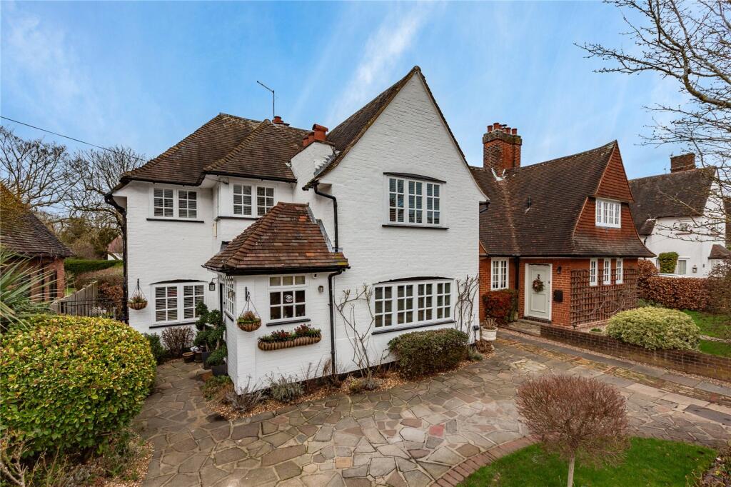 Main image of property: Meadway, Gidea Park, RM2