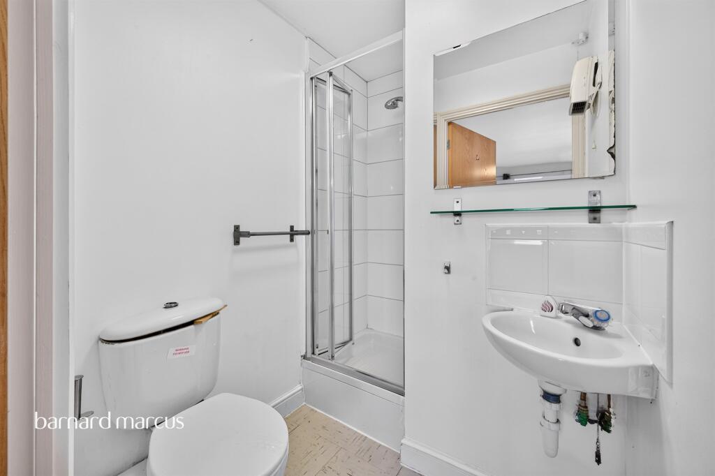 Apartment in London - View 5