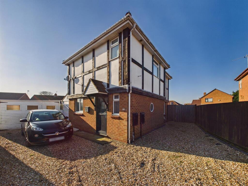 Main image of property: Cawkwell Close, Sutton-On-Sea