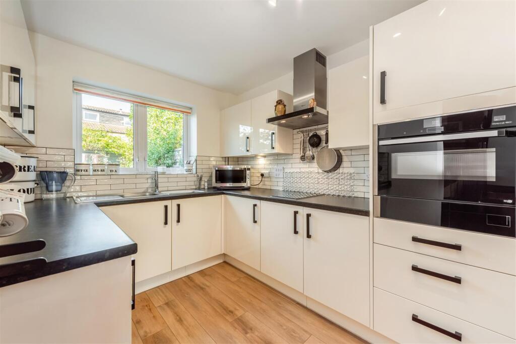 House in Portsmouth - View 4