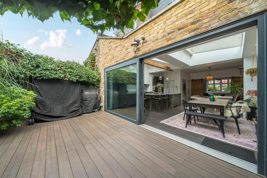 House in London - More