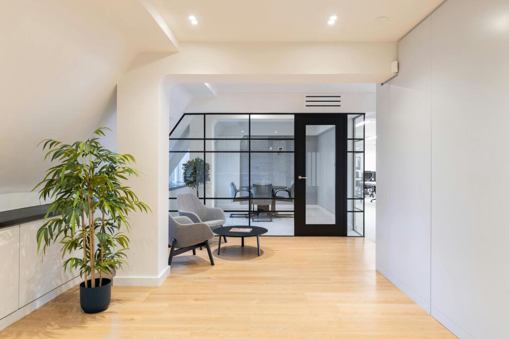 HiRes - 38 Threadneedle St-15.jpg