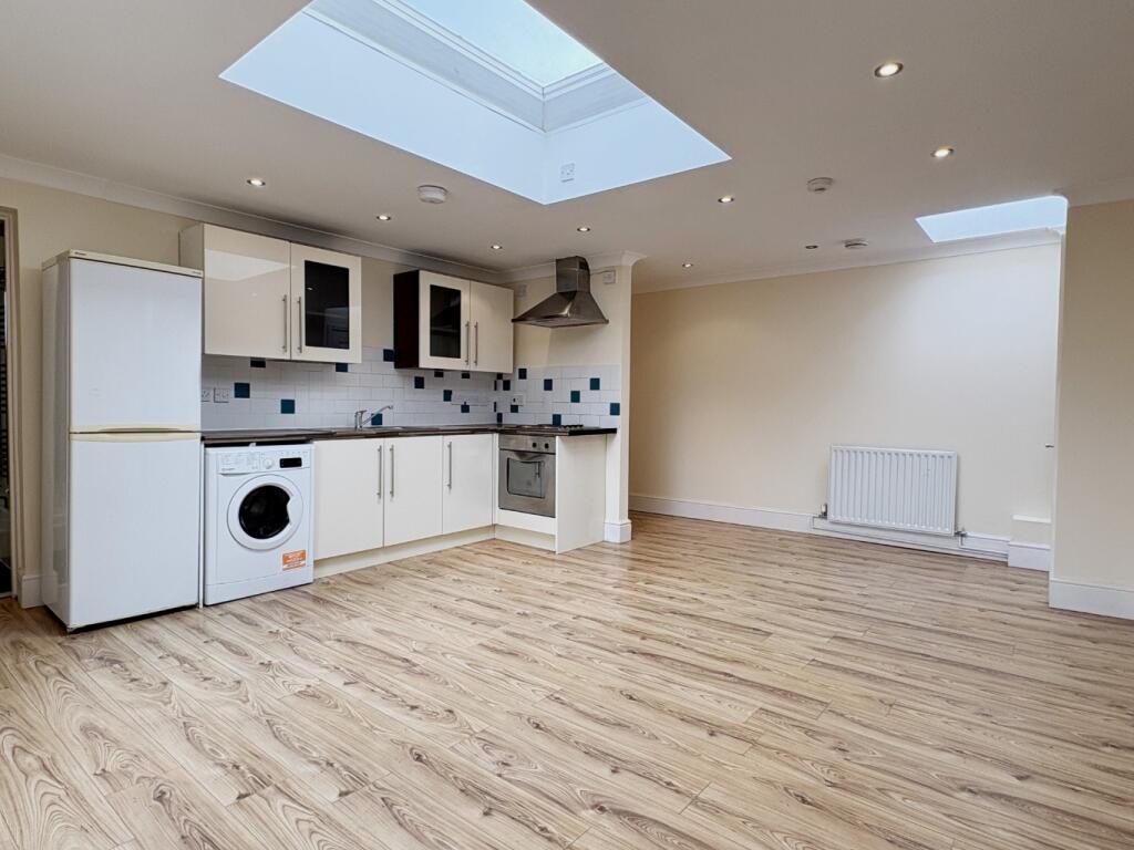 Apartment in Reading, Katesgrove, Coley - View 2