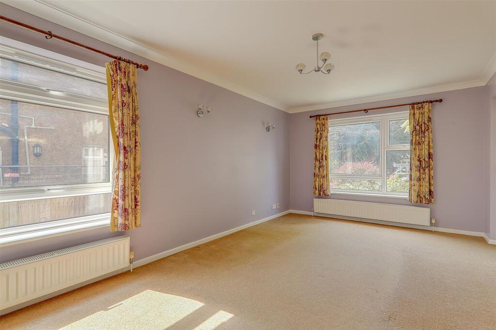 Apartment in Brighton - View 3