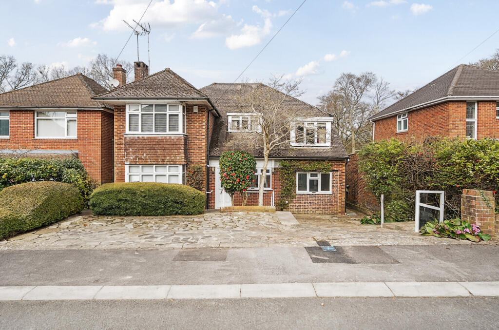 Main image of property: Lordswood Gardens, Bassett, Southampton, Hampshire, SO16