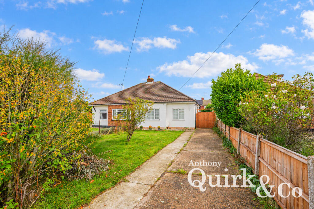 2-bed semi-detached on Bradley Close, Benfleet, SS7, £350,000