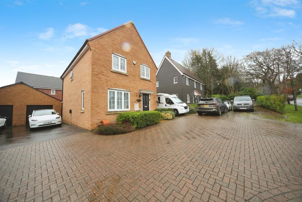 Main image of property: Bedford Road, Houghton Regis, Dunstable