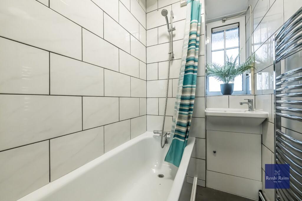 Apartment in London - View 4