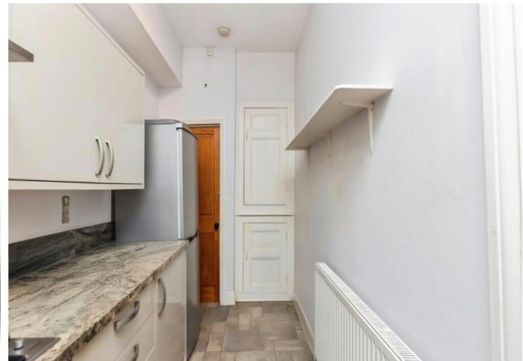 House in Bradford - View 5