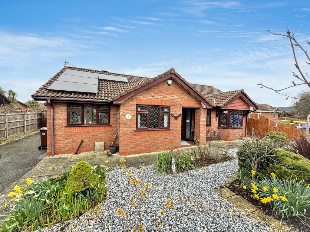 Main image of property: Maes Cybi, Pensarn, Conwy LL22 7RQ