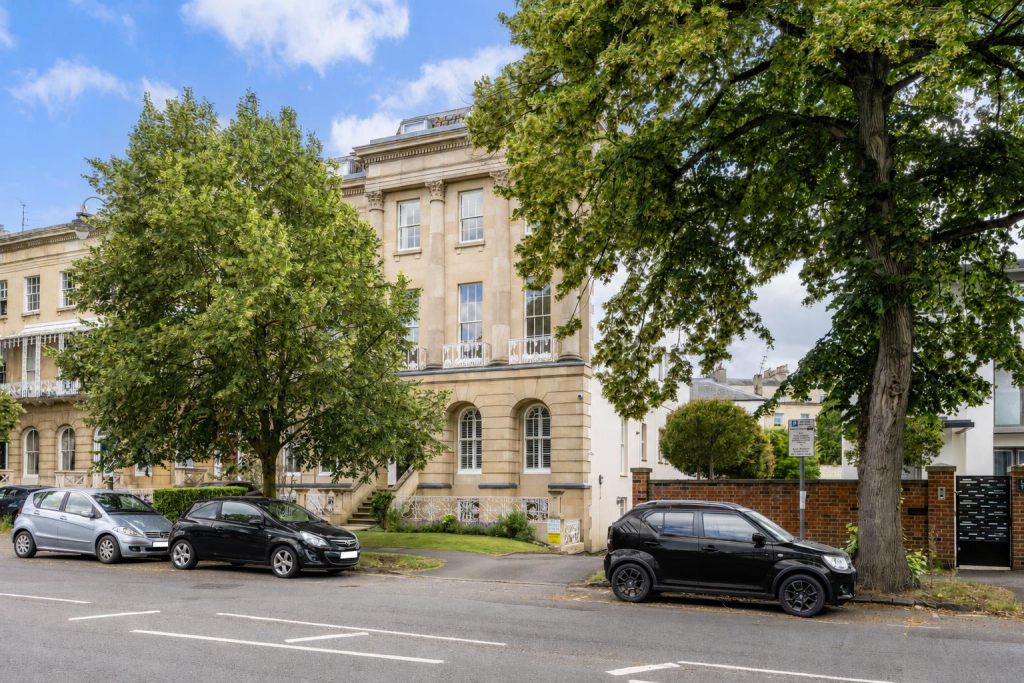Main image of property: Queens Parade, Cheltenham