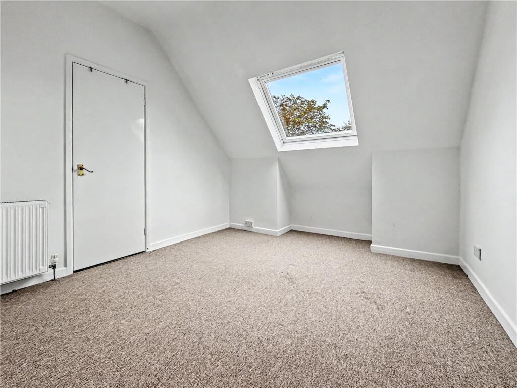 Apartment in Bournemouth, Boscombe - View 5