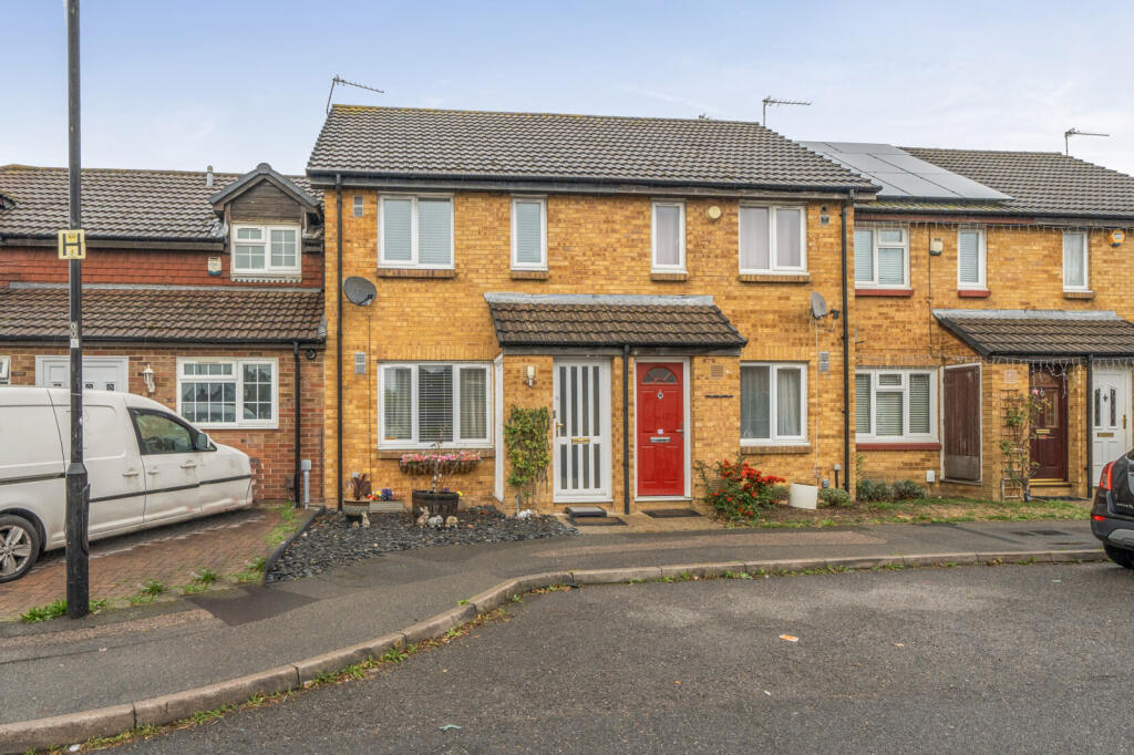 Main image of property: Braemar Gardens, Slough, Berkshire