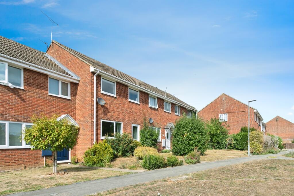 Main image of property: Burleigh Piece, Buckingham